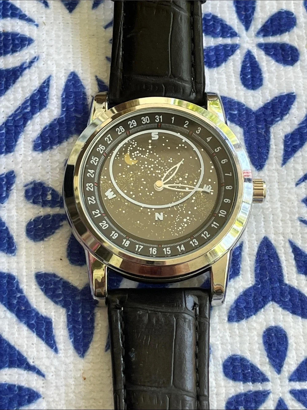 Starry Compass Dial Watch in Black and Silver New- 40mm